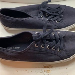 Old navy sneakers/flats